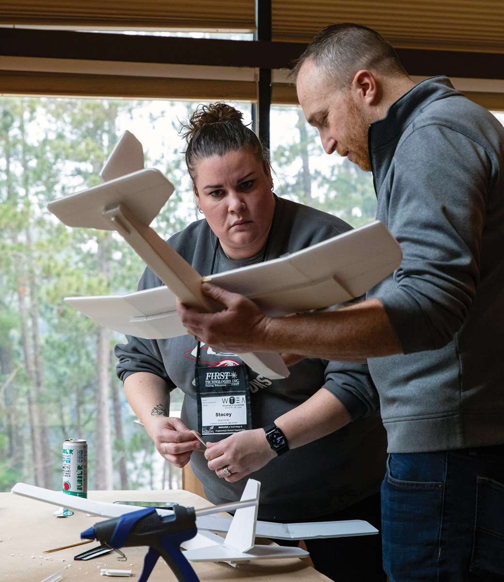 Wisconsin K-12 STEM teachers were armed with EAA Youth Education Center lesson plans thanks to a partnership with the Wisconsin Technology Education Association, Fox Valley Technical College, the NEW Manufacturing Alliance and Flite Test.