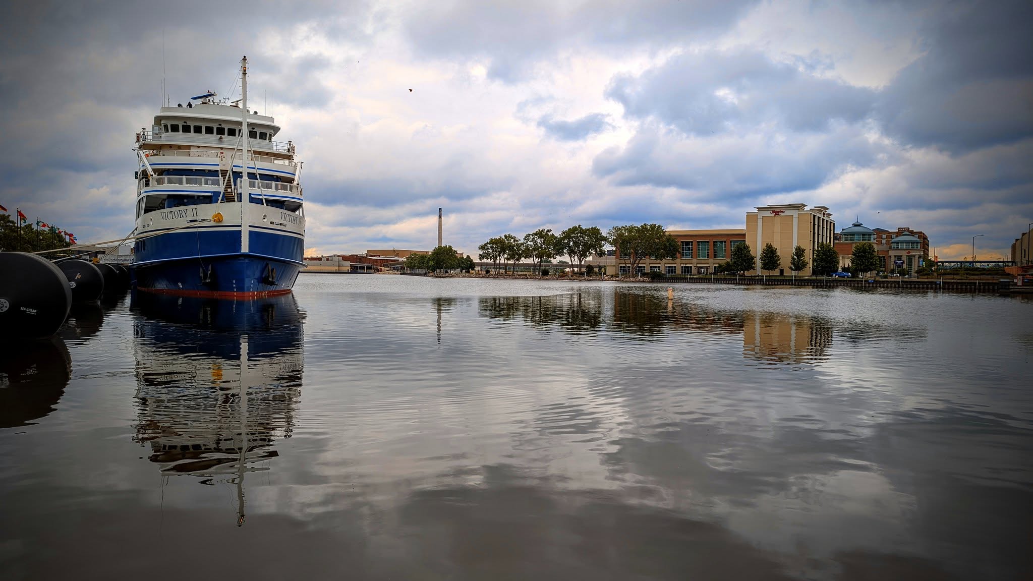 Victory II in Port of Green Bay