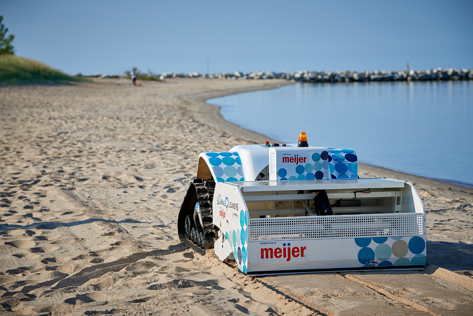 NEWS_Great Lakes Plastic Cleanup_91.jpg