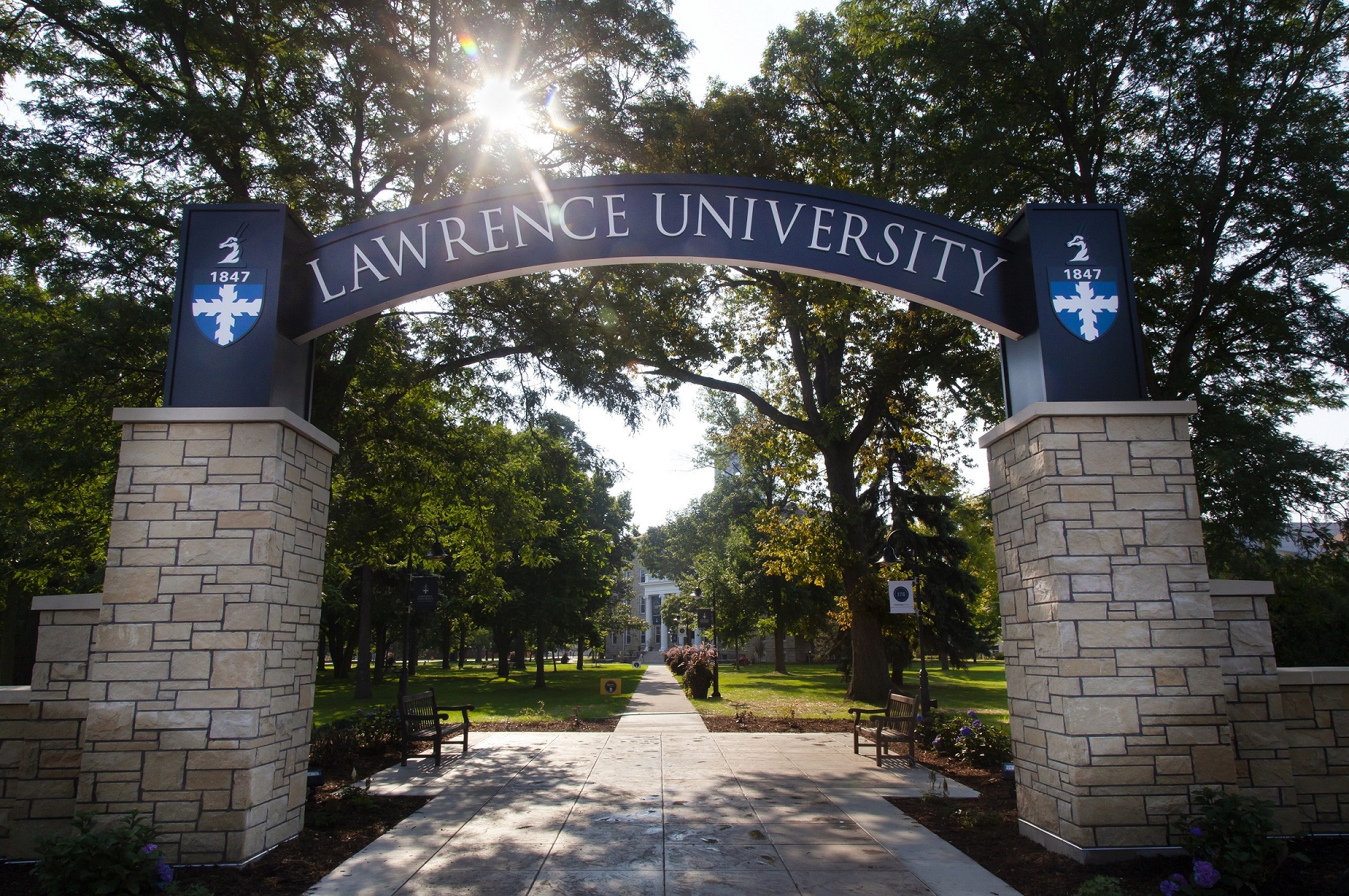 Welcome Arch Sept. 8, 2022. Photo by Danny Damiani