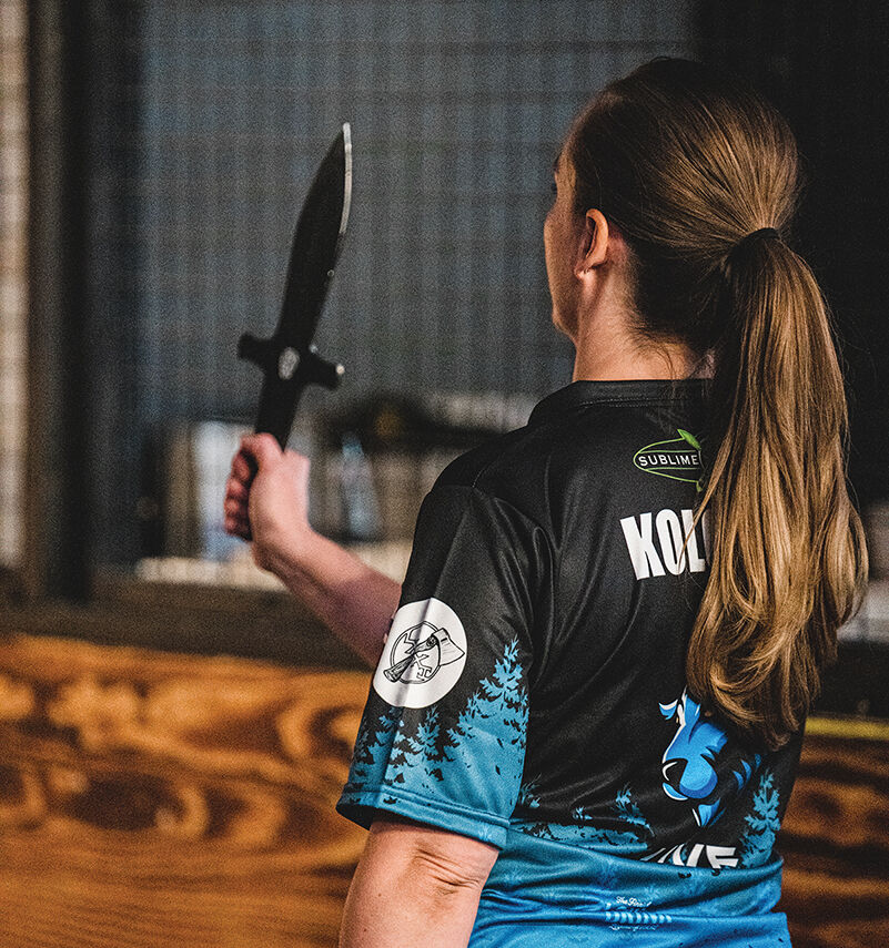 NEWS_knife throw.jpg