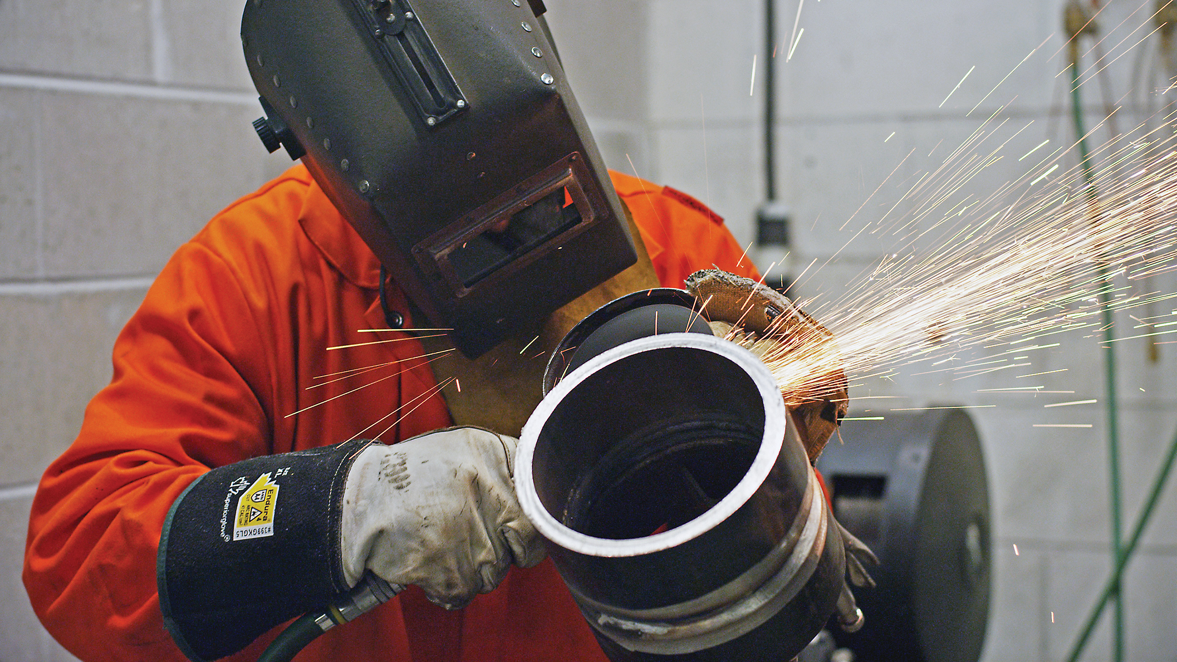 UA400 Piper Trades grinding pic