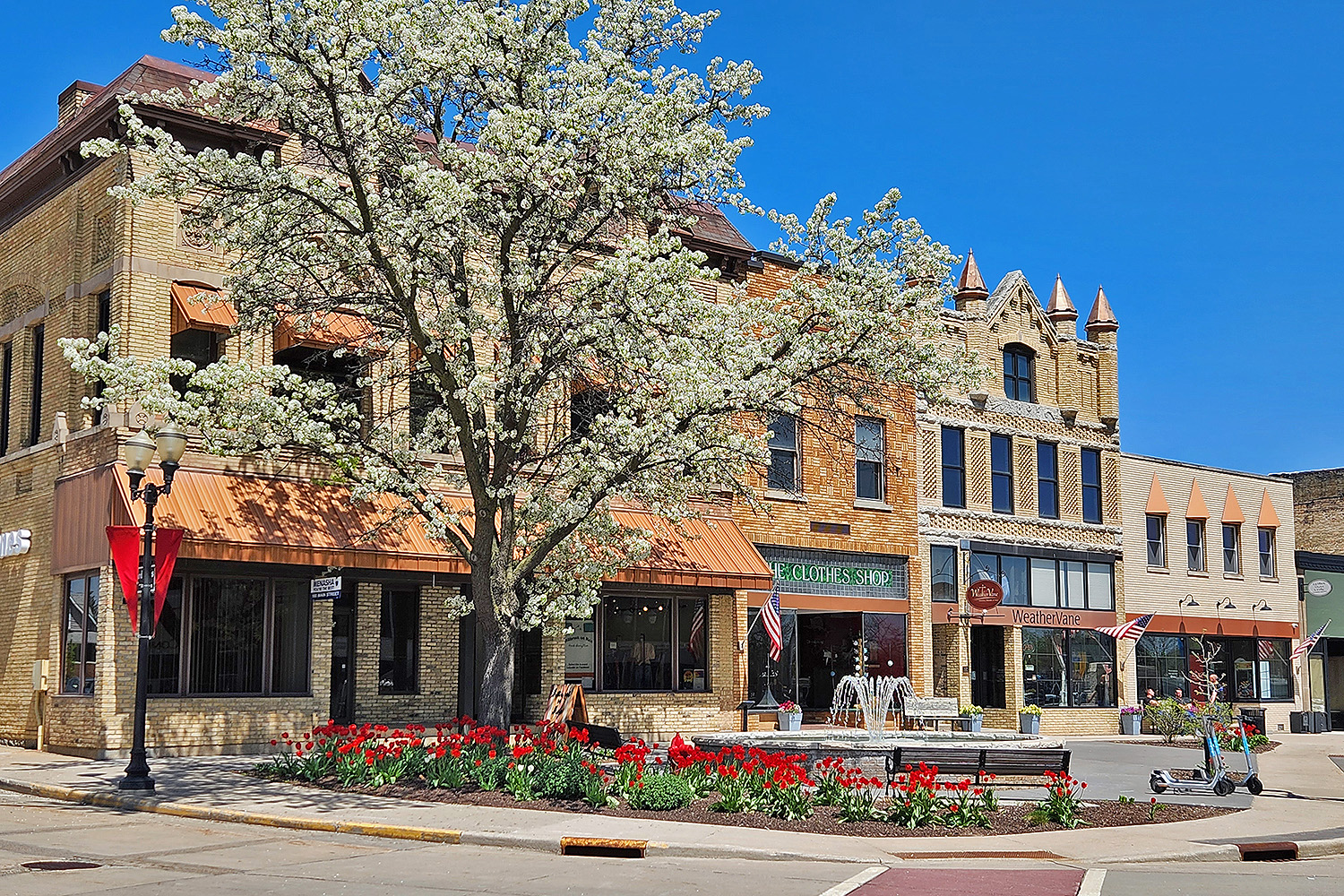 Main Street Downtown Menasha