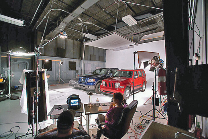 Image Studio D-1