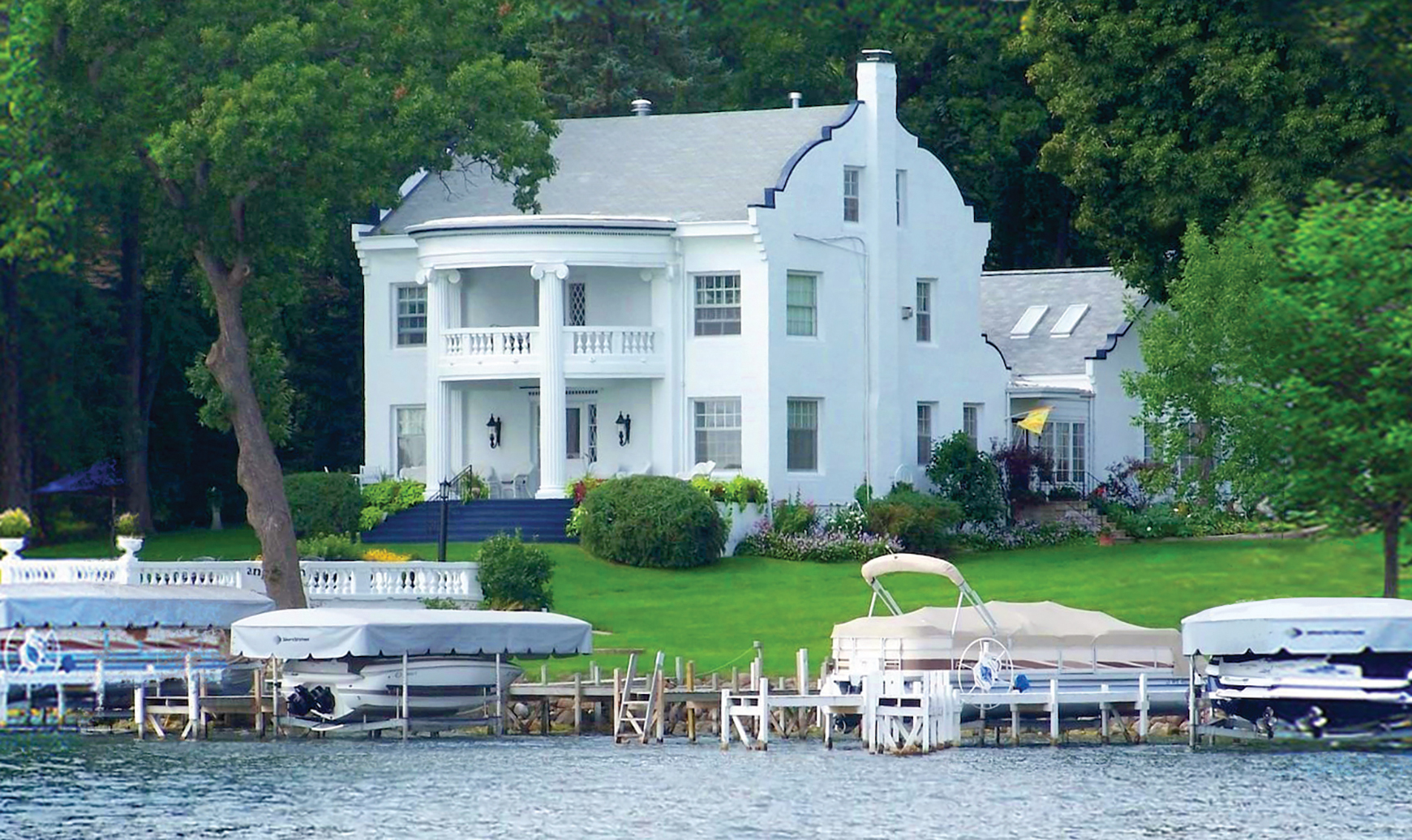 Manor on Green Lake