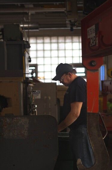 1118 IOM Coverstory 4