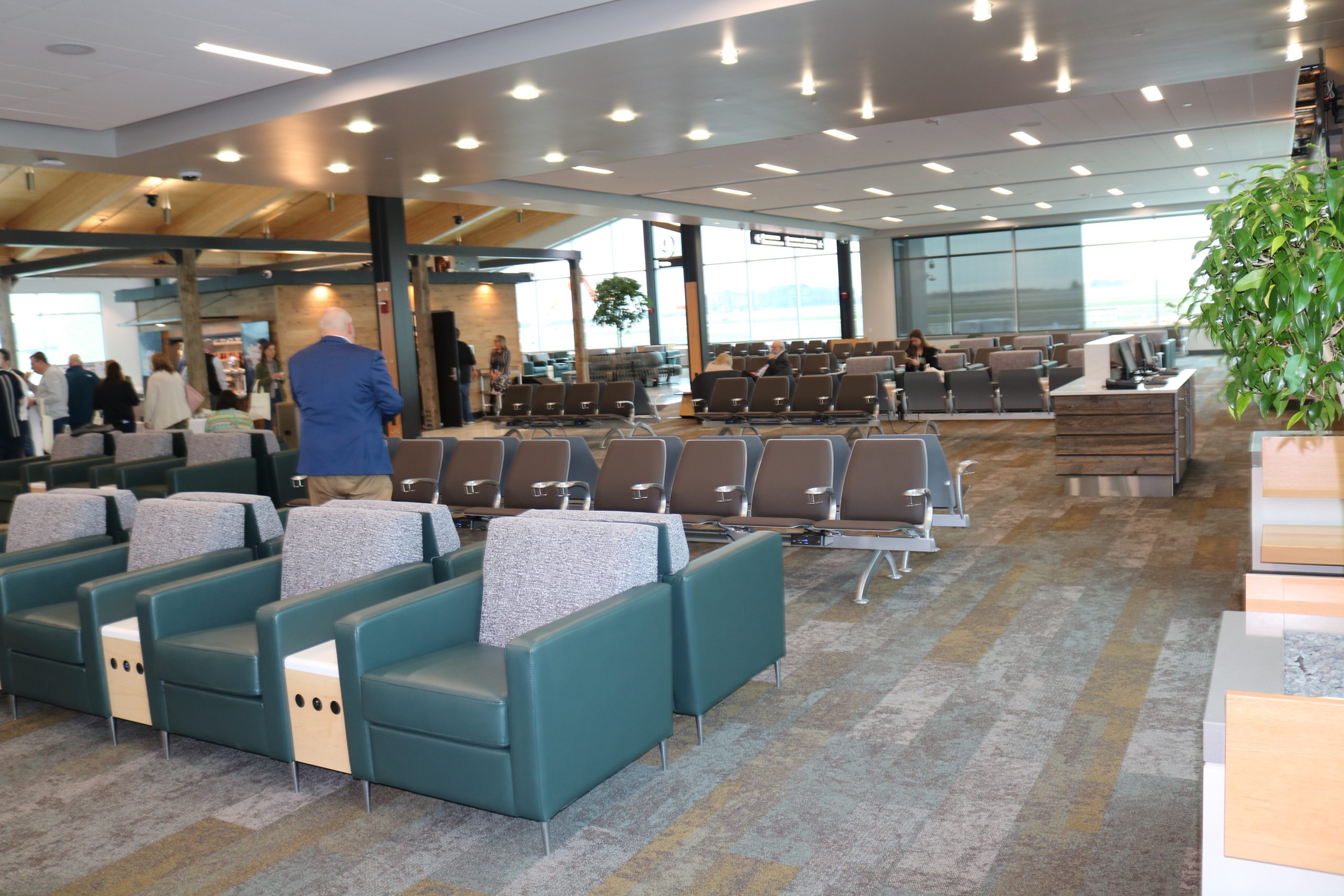 Appleton airport concourse 5