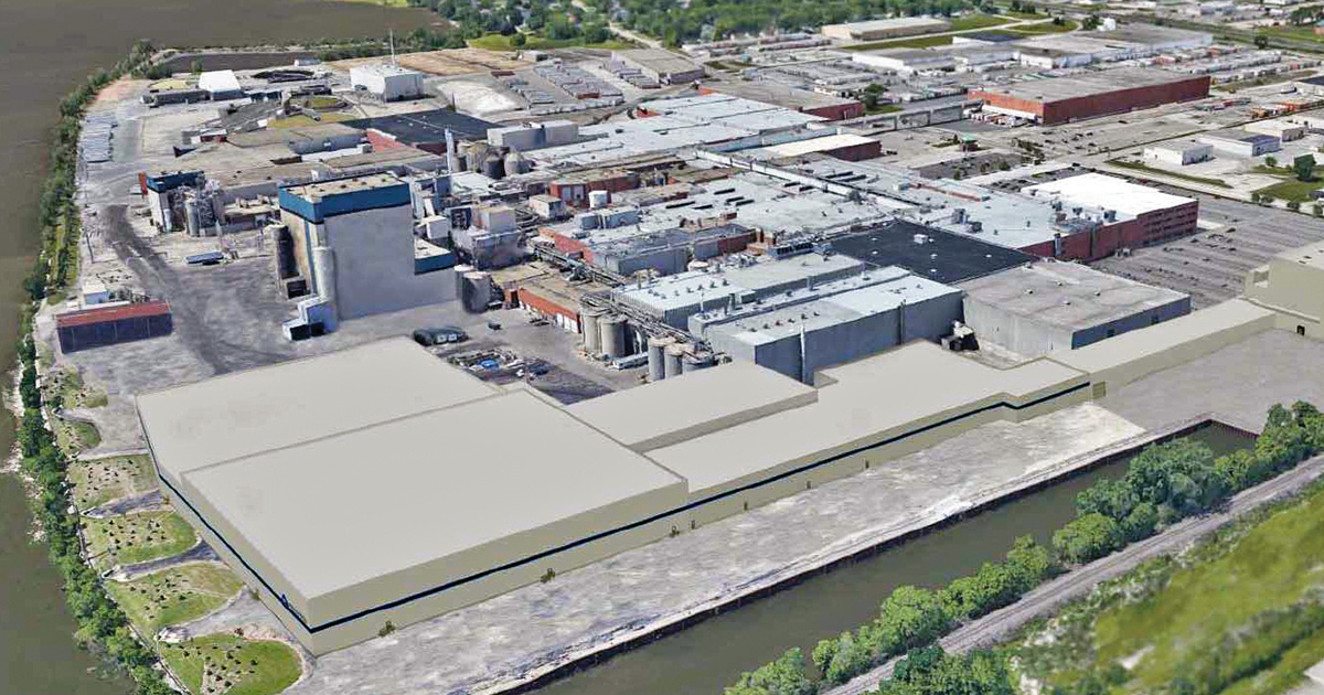 Georgia-Pacific is closing its Oshkosh packaging facility and its Green Bay Day Street Mill, but announced last year that it planned $500 million in upgrades at its Broadway mill in Green Bay (shown).