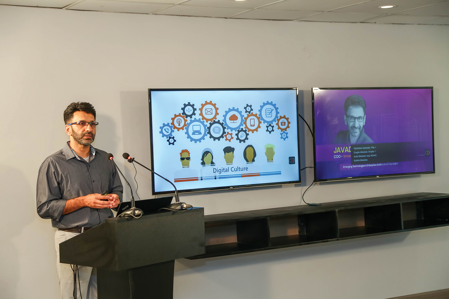 Ahmad is passionate about educating the broader community on tech trends. Here he shares a presentation during an open house event hosted at Smart IS's Pakistan office.