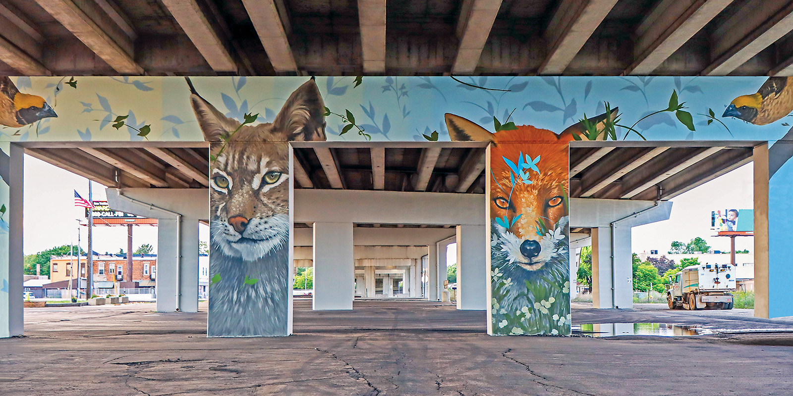 Shipyard murals at 100 W. Mason Street