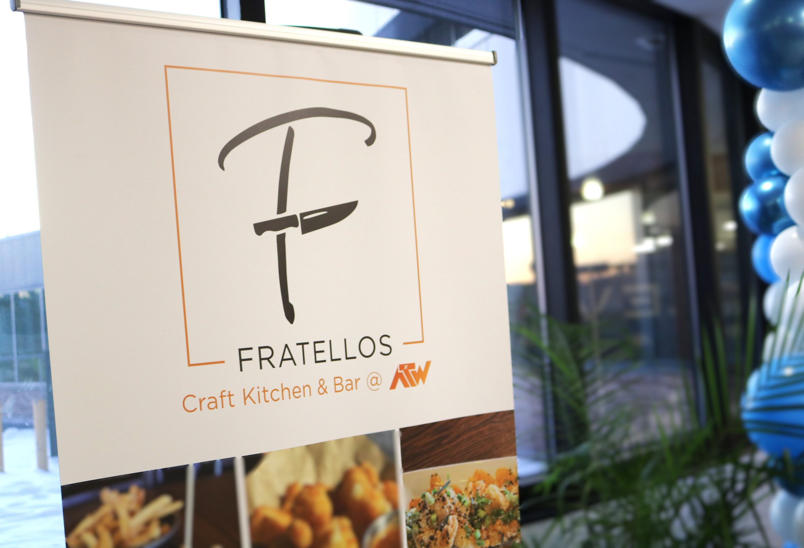 Fratellos sign