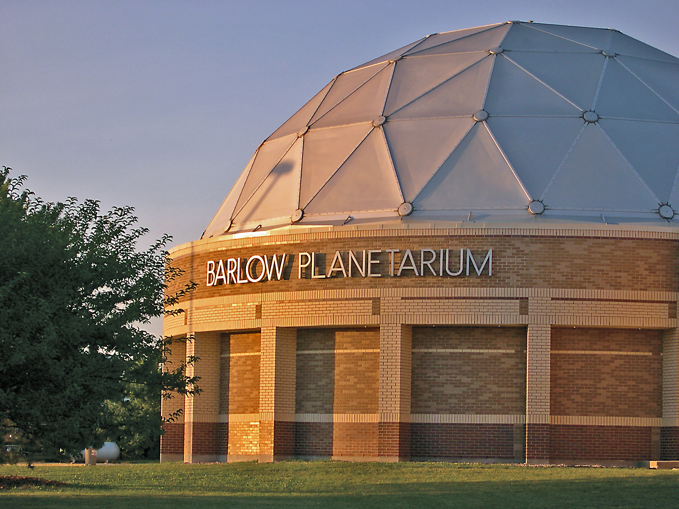 Barlow Planetarium