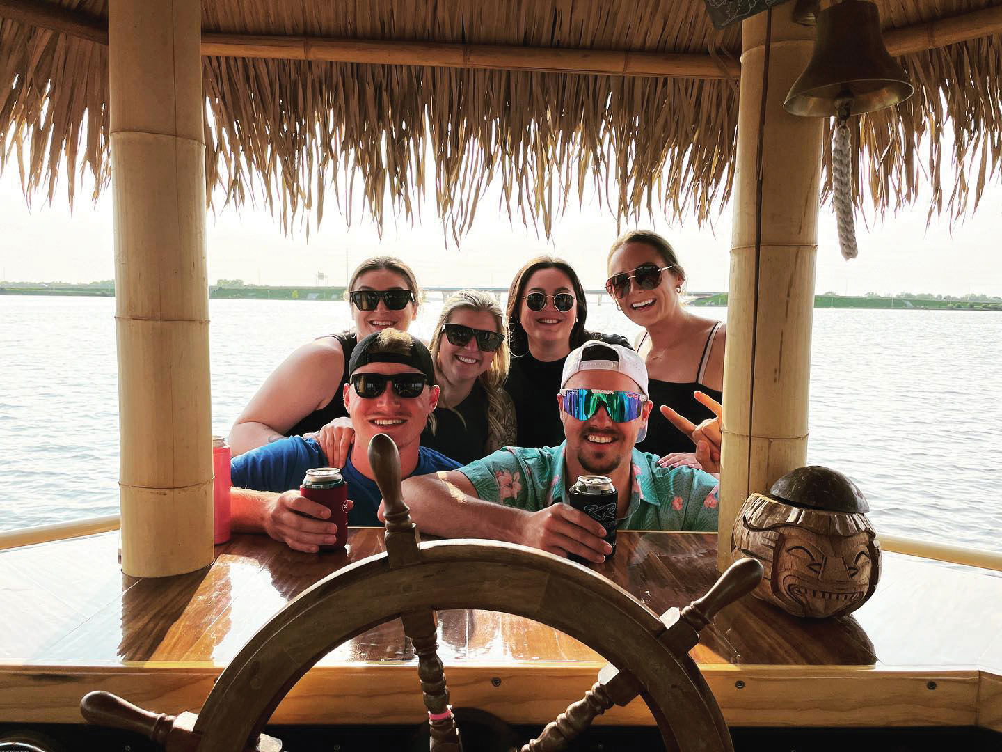 SM BIZ_Cruisin Tikis4.jpg
