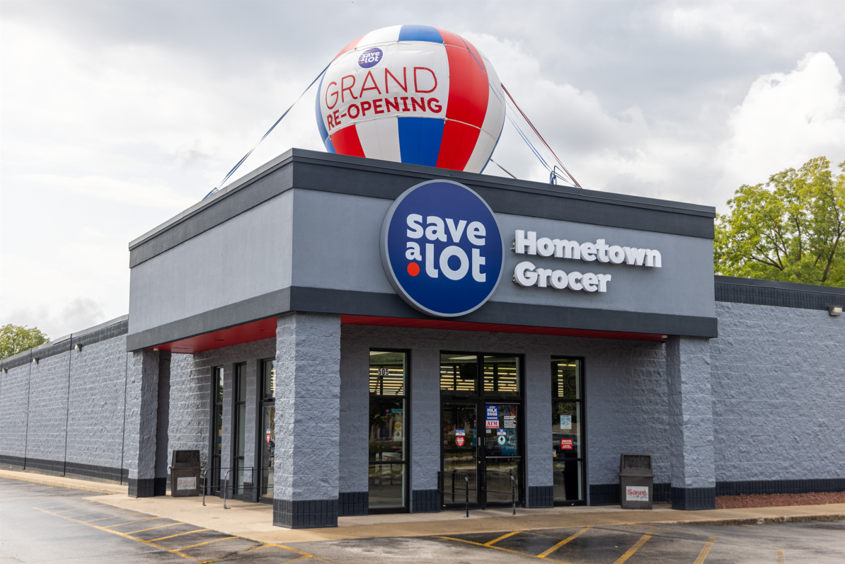 Save a Lot Broadway district 2023 08