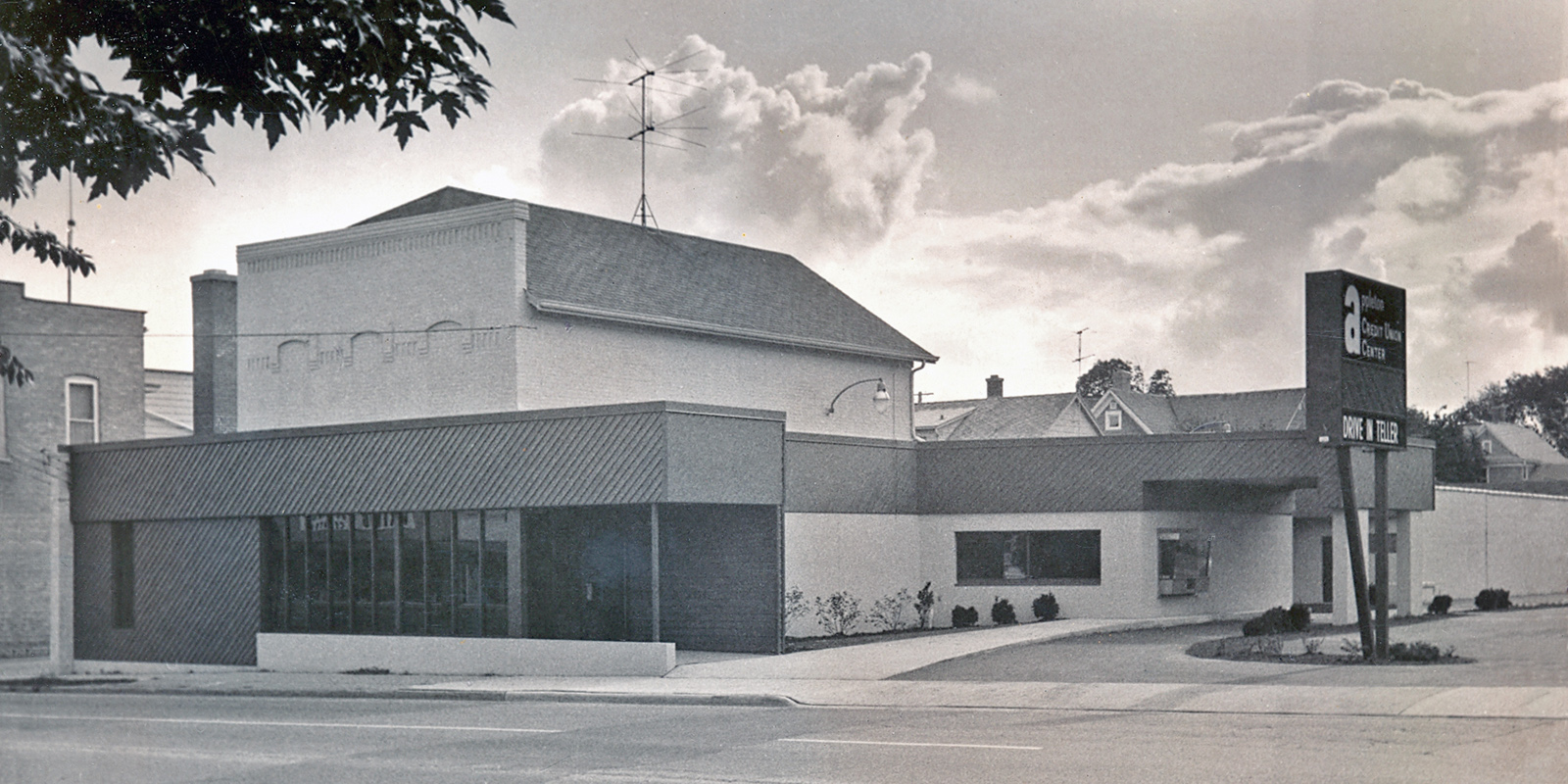 Appleton Credit Union Service Center located on Richmond Street in the early 1970s.
