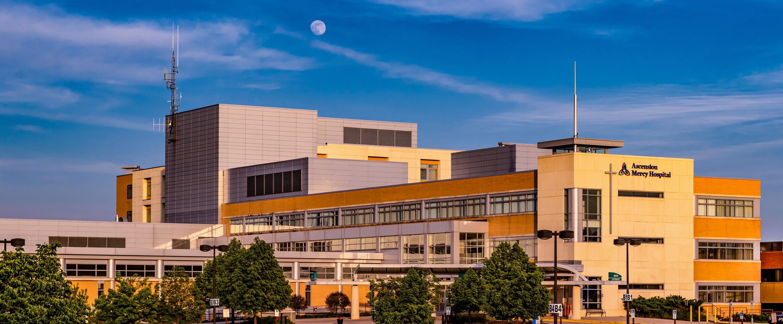 Ascension Mercy Hospital in Oshkosh. (Photo by Graham Washatka).