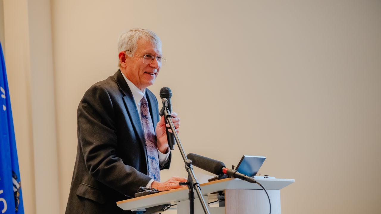 Tom Boldt speaks at retirement celebration.