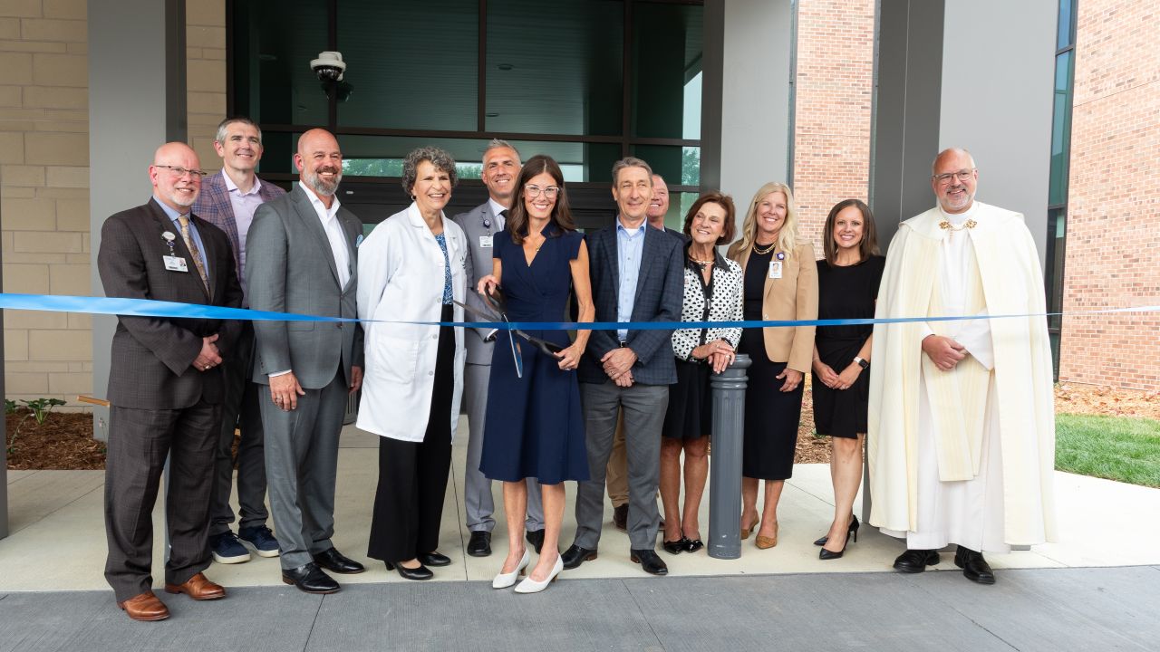 On July 16, Hospital Sisters Health System (HSHS) and Lifepoint Rehabilitation, celebrated the grand opening of the Hospital Sisters Health System | Rehabilitation Hospital.